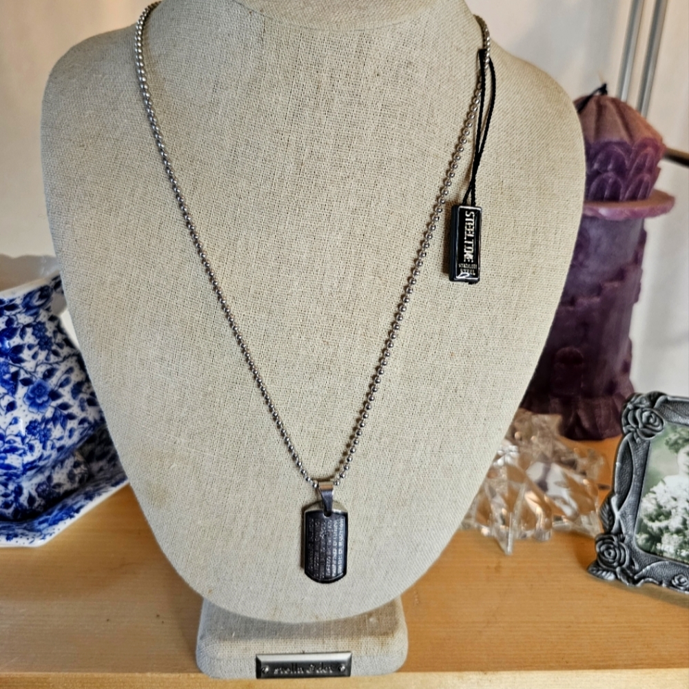 Stainless Steel Serenity Prayer Pendant NWT